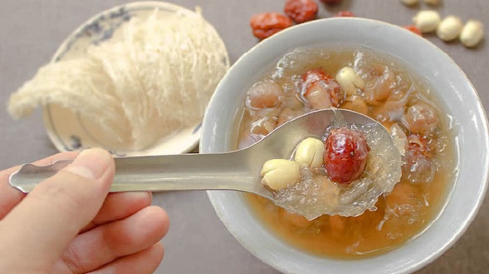 Yến sào trưng lên thành món ăn thanh mát, bồi bổ tốt